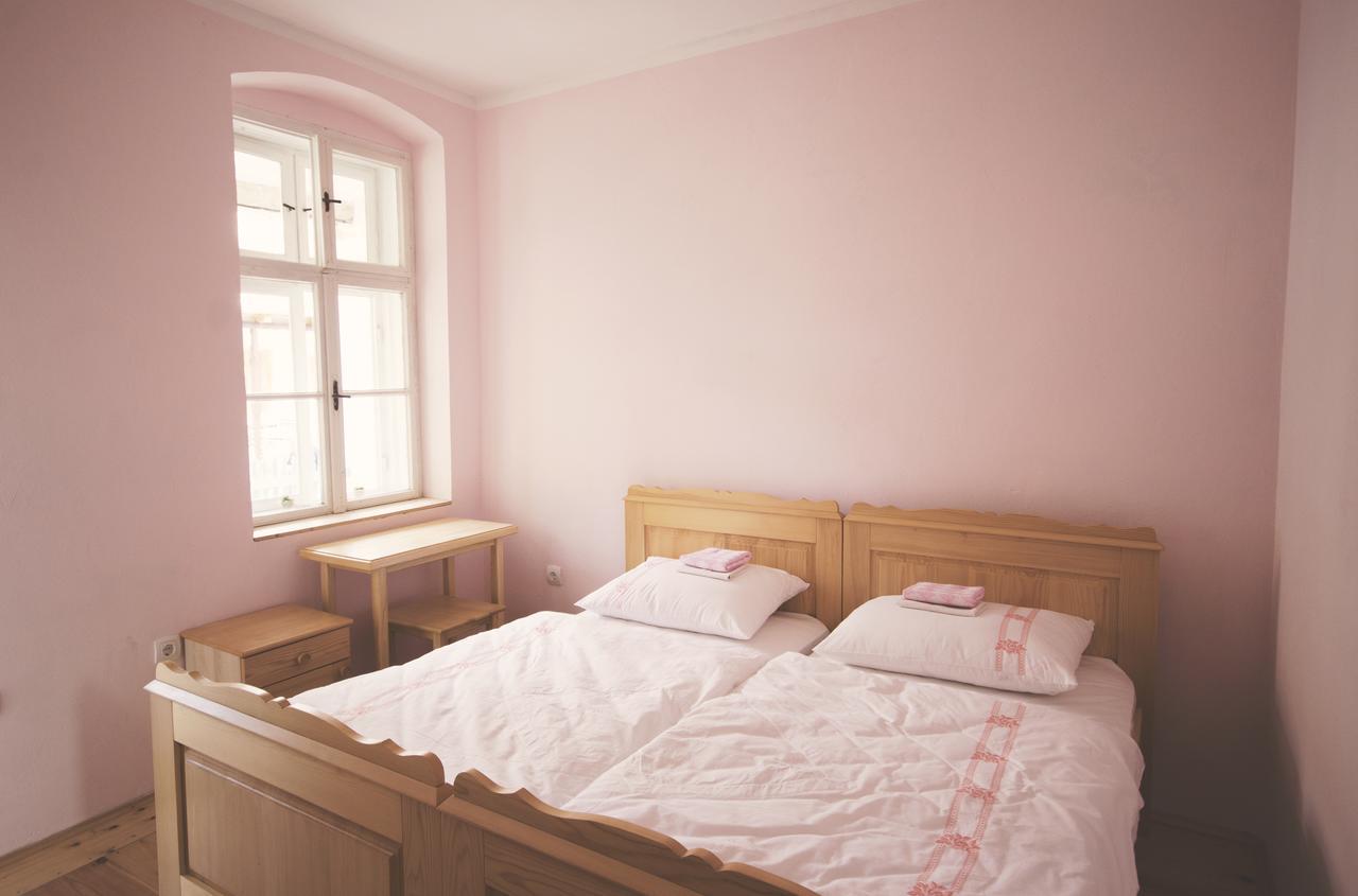 Ethno&Coffee House Tulip Bed & Breakfast Glozan Ngoại thất bức ảnh